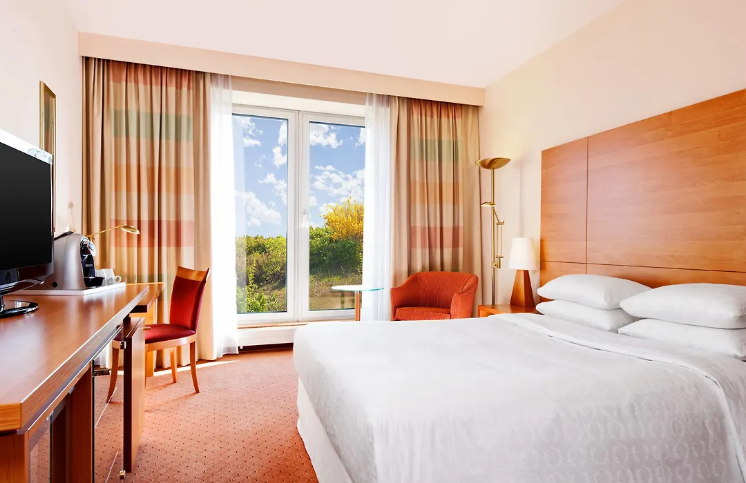 Sheraton Duesseldorf Airport Hotel-1