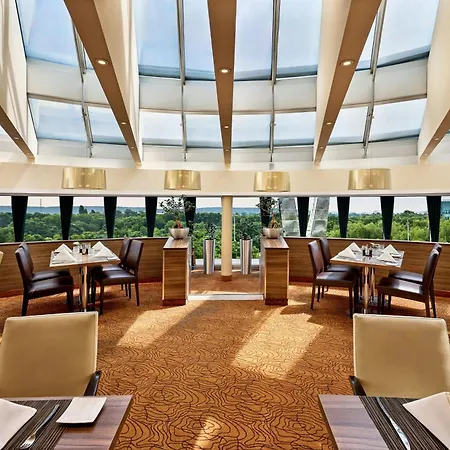 Sheraton Duesseldorf Airport Hotel-2